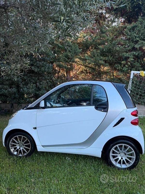 Usata Smart ForTwo Coupé 45 CV (33 kW) 2009 Bianco Coupé