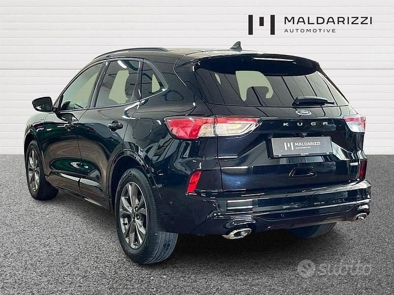 Usata Ford Kuga ST-Line X 190 CV (139 kW) 2022 Nero SUV