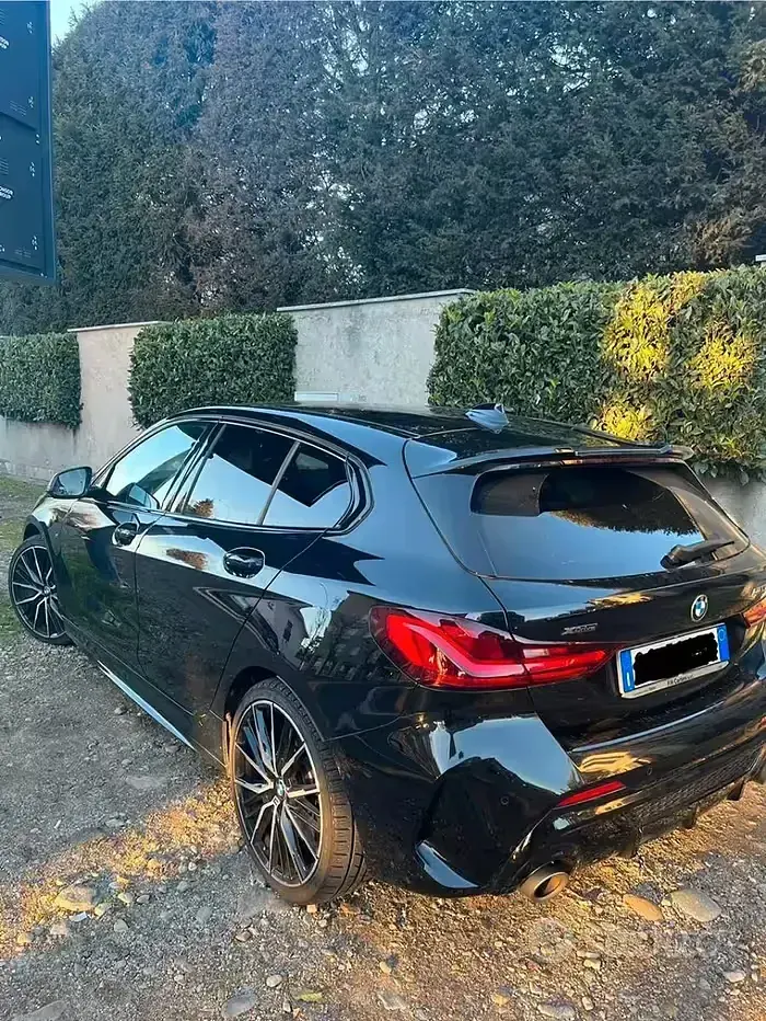 Usata BMW M135 306 CV (225 kW) 2022 Nero Utilitaria