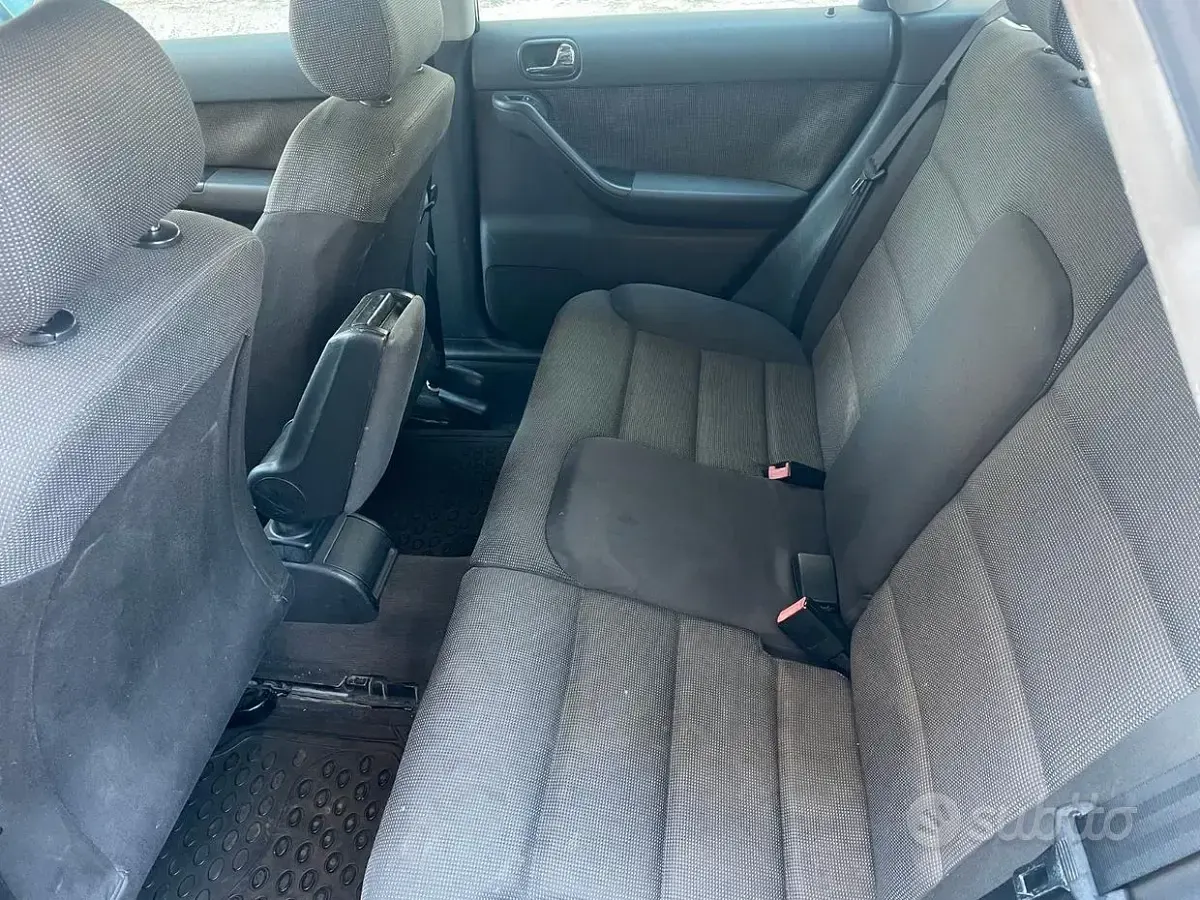 Usata Audi A3 130 CV (95 kW) 2001 Grigio Utilitaria