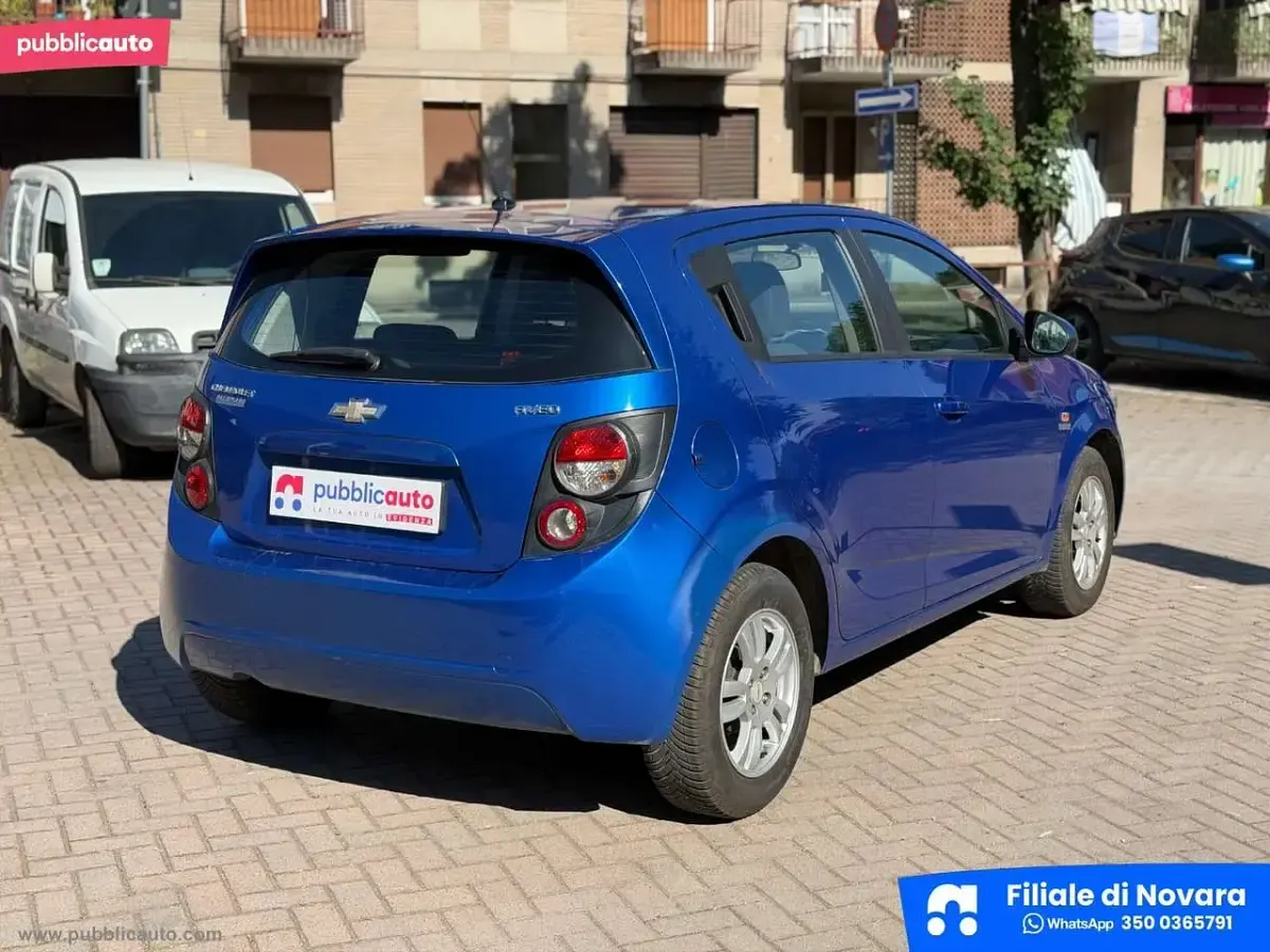 Usata Chevrolet Aveo LS 86 CV (63 kW) 2013 Blu/azzurro Berlina