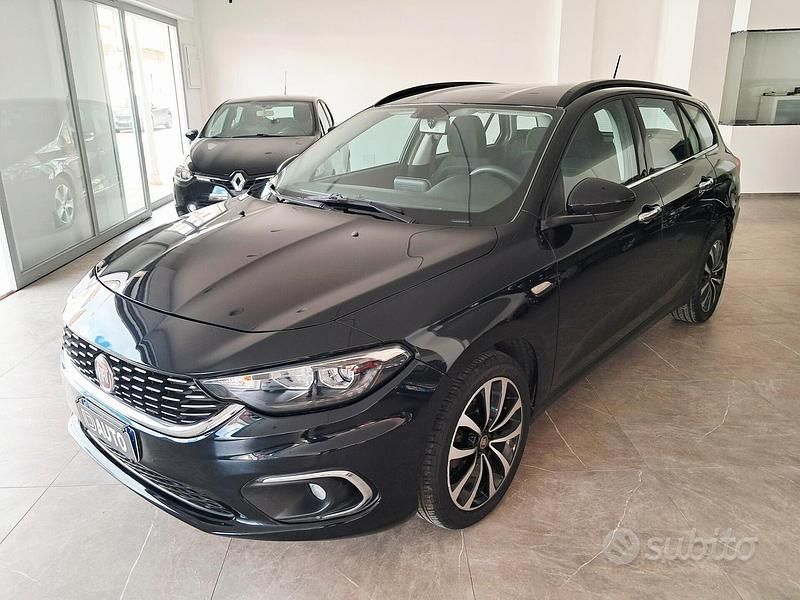 Usata Fiat Tipo Lounge 120 CV (88 kW) 2018 Nero Station wagon