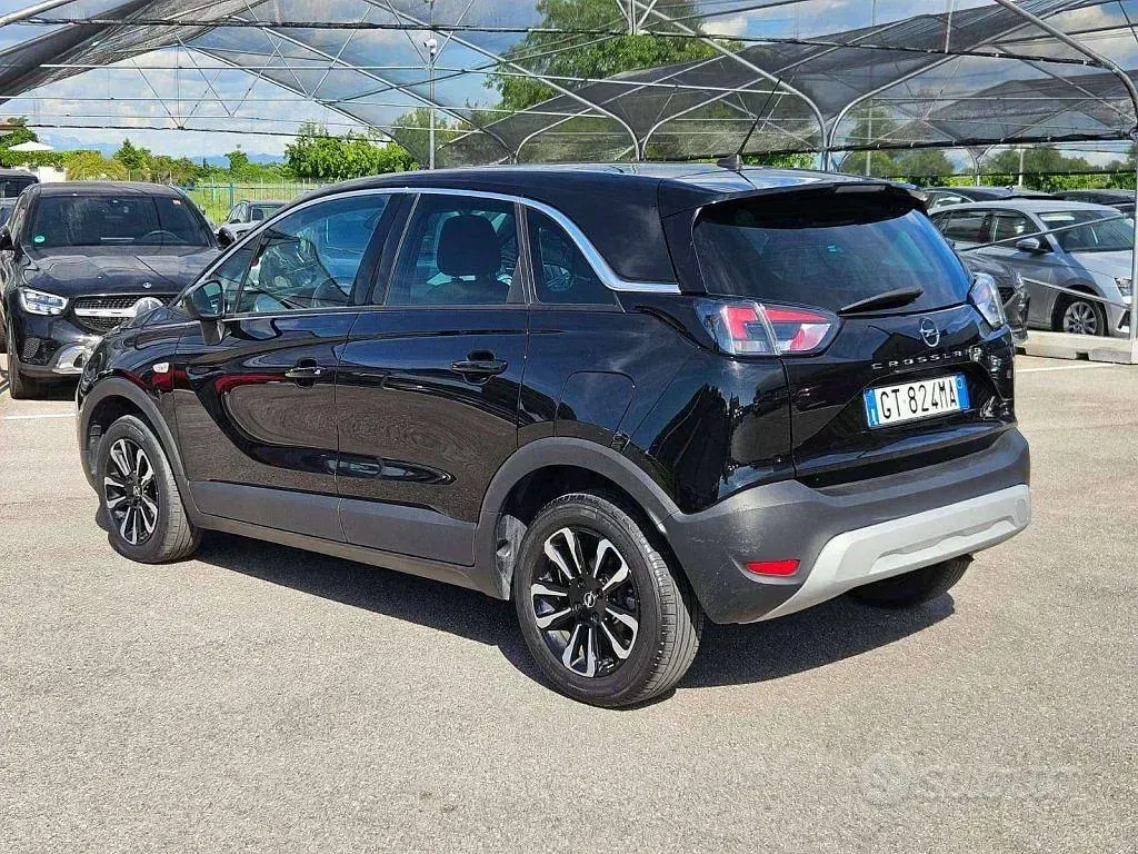 Usata Opel Crossland Elegance 131 CV (96 kW) 2024 Blu/azzurro SUV