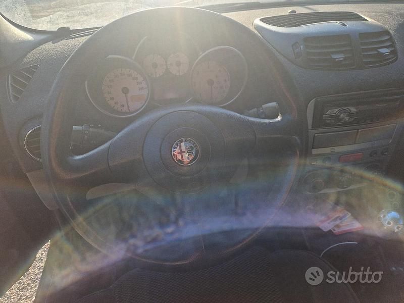 Usata Alfa Romeo 147 2003 Blu Utilitaria