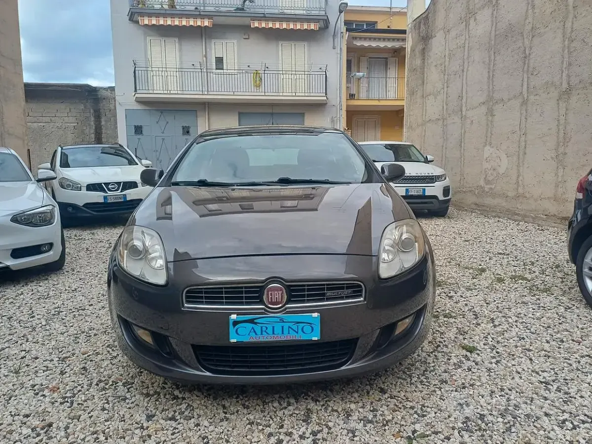 Usata Fiat Bravo Dynamic 120 CV (88 kW) 2009 Marrone Utilitaria