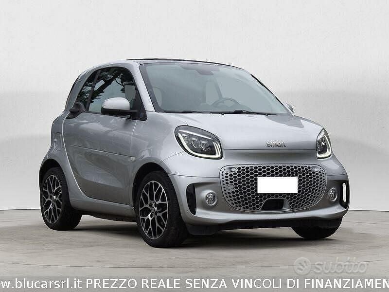 Usata Smart ForTwo Coupé 60 kW (82 CV) 2020 Grigio Utilitaria