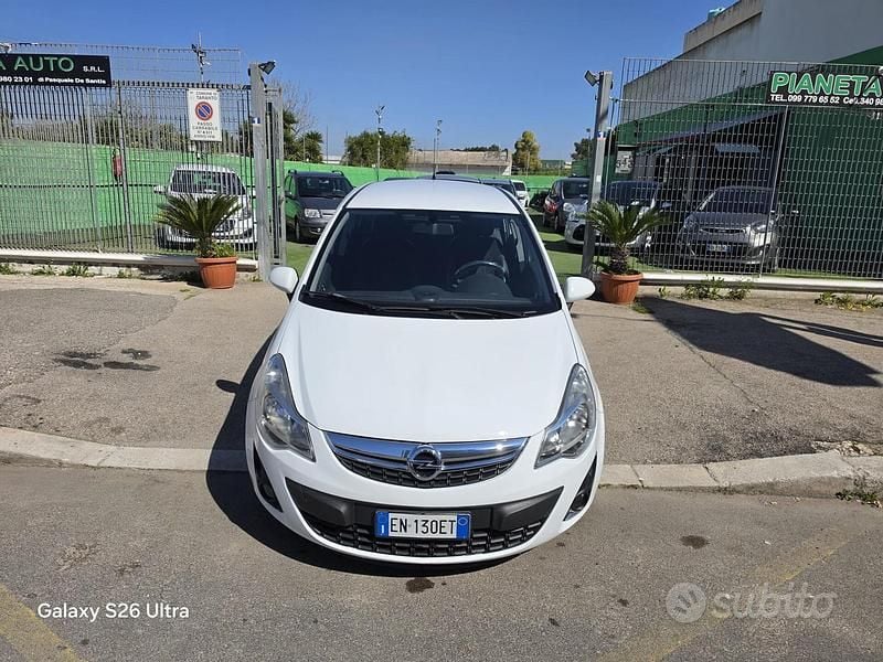Usata Opel Corsa 85 CV (62 kW) 2012 Bianco Utilitaria
