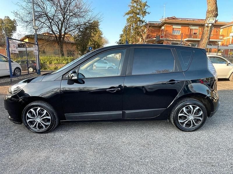 Usata Renault Scénic III XMOD 110 CV (80 kW) 2014 Nero Monovolume