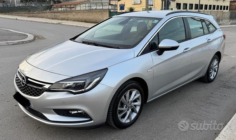 Usata Opel Astra Business 110 CV (80 kW) 2019 Grigio Station wagon