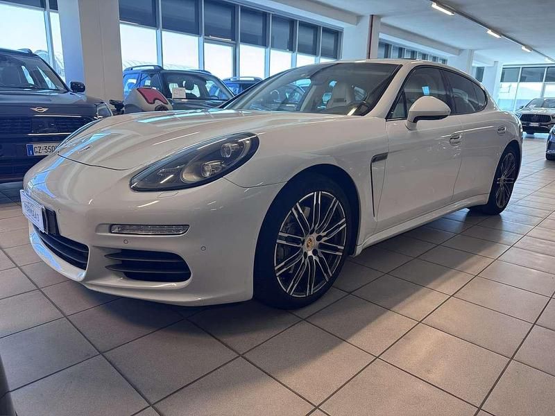 Usata Porsche Panamera 250 CV (183 kW) 2015 Bianco Utilitaria
