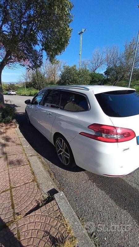 Usata Peugeot 308 115 CV (84 kW) 2015 Bianco Station wagon