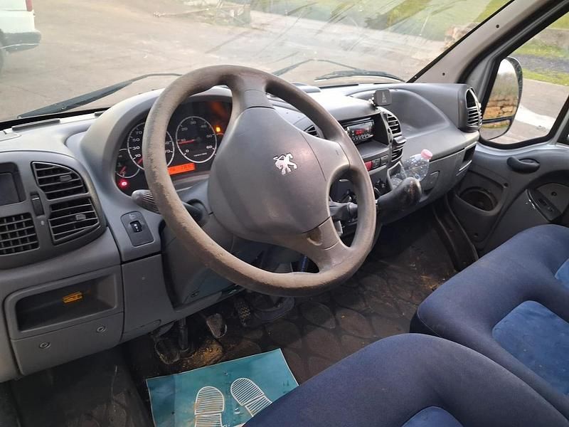 Usata Peugeot Boxer 128 CV (94 kW) 2004 Argento Furgone