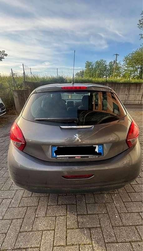 Usata Peugeot 208 Style 92 CV (67 kW) 2018 Utilitaria