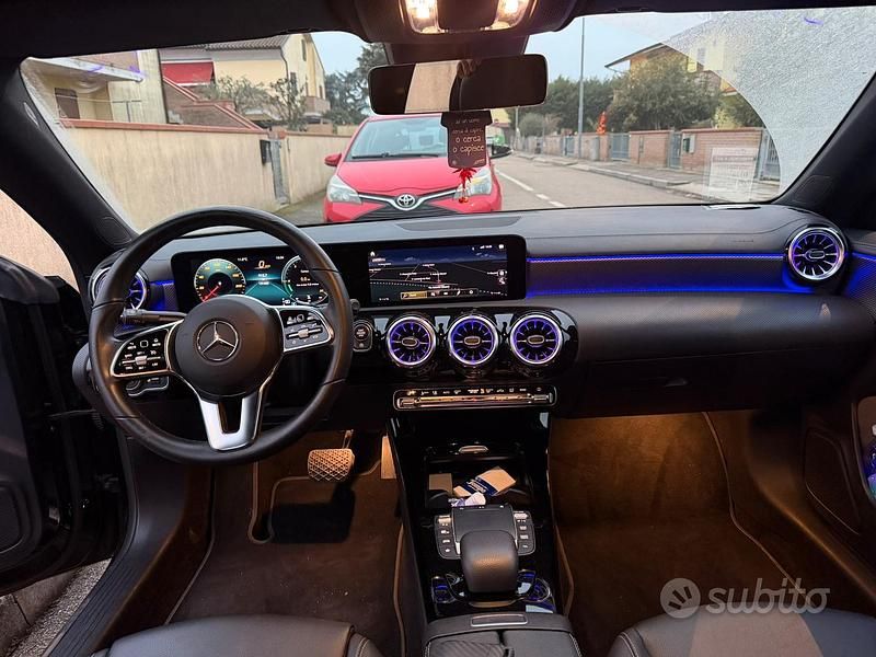 Usata Mercedes CLA180 116 CV (85 kW) 2023 Nero Berlina