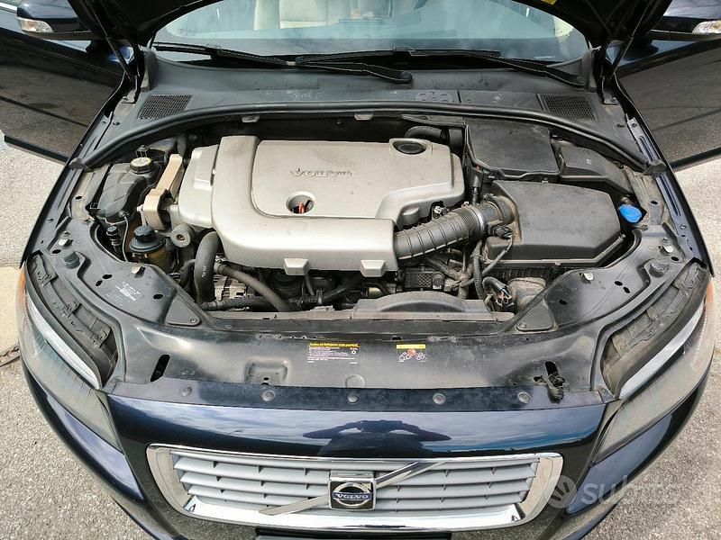 Usata Volvo S80 185 CV (136 kW) 2007 Blu Berlina