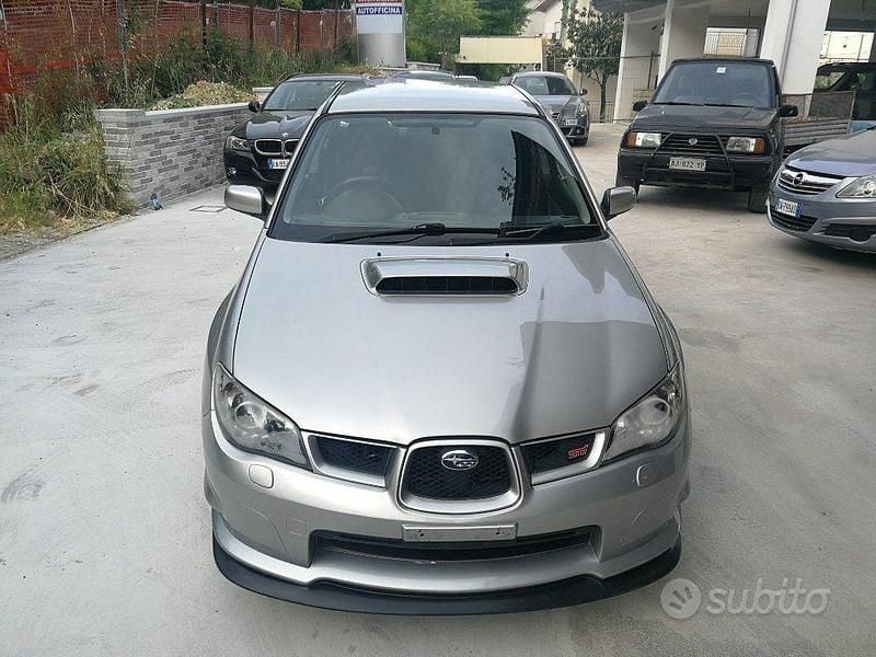 Usata Subaru Impreza 280 CV (205 kW) 2006 Grigio Berlina