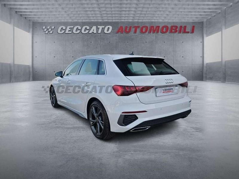 Usata Audi A3 Sportback S-Line 116 CV (85 kW) 2024 Bianco Utilitaria