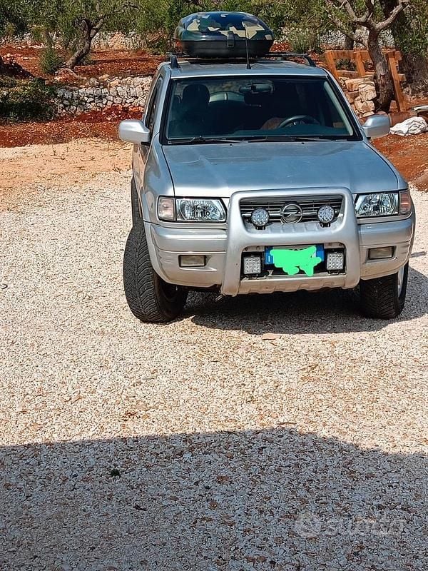 Usata Opel Frontera 120 CV (88 kW) 2003 Grigio SUV