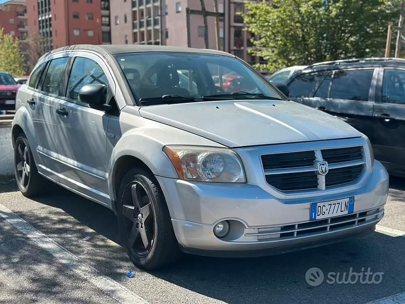 Usata Dodge Caliber 140 CV (102 kW) 2008 Grigio Utilitaria