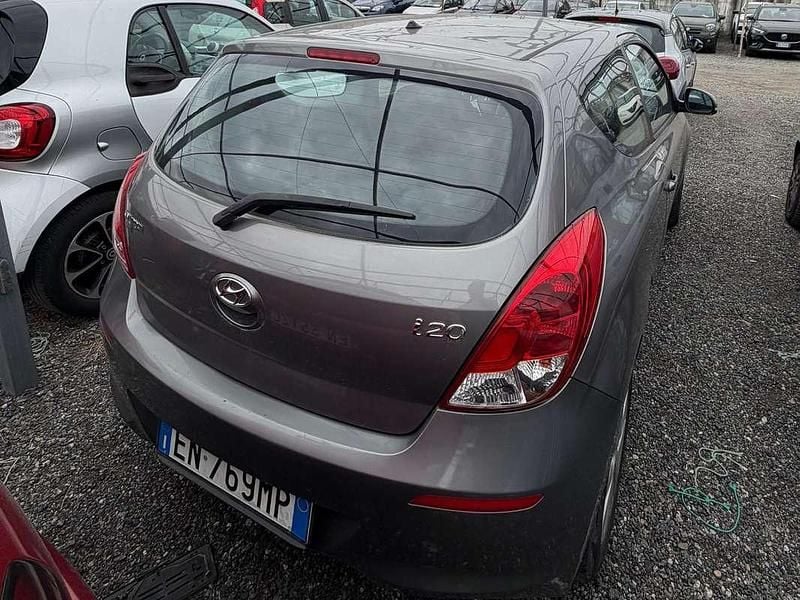 Usata Hyundai i20 Edition 77 CV (56 kW) 2012 Utilitaria