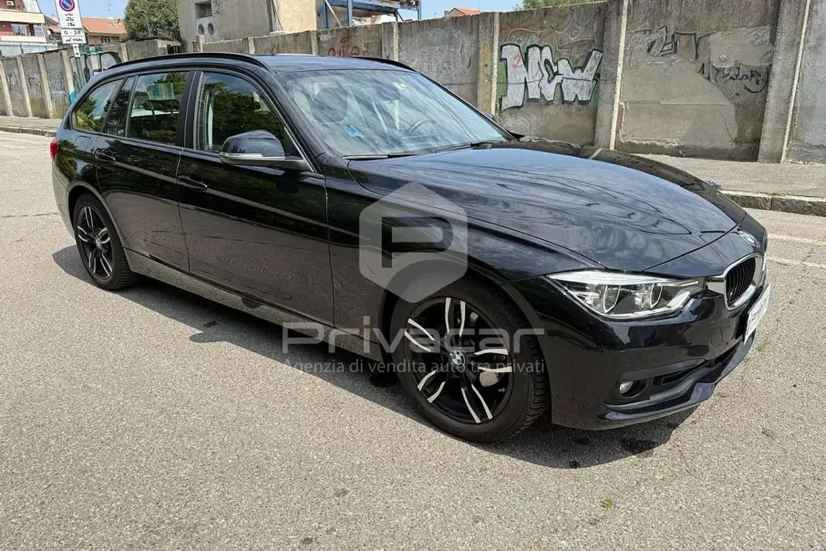 Usata BMW 318 Advantage 150 CV (110 kW) 2019 Blu Station wagon