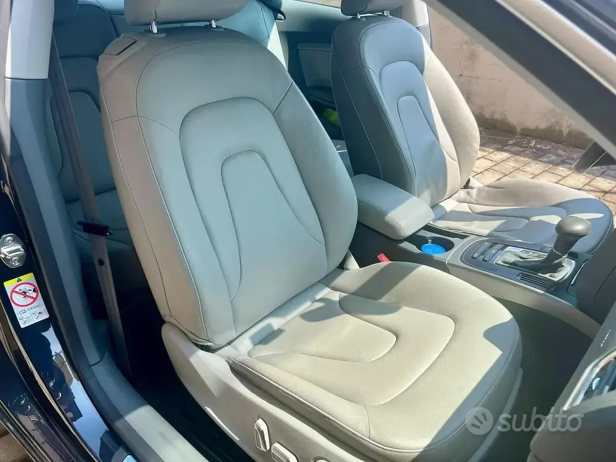 Usata Audi A5 Premium 245 CV (180 kW) 2012 Bluazzurro Coupé