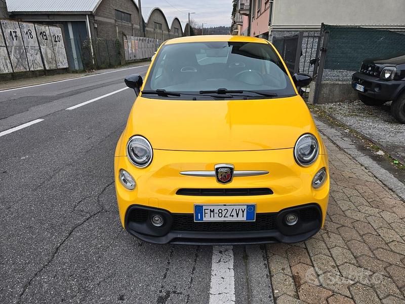 Giallo Usata 2018 Abarth 595 Pista Coupé | 13.900 € (Buon prezzo) - Immagine 1/4