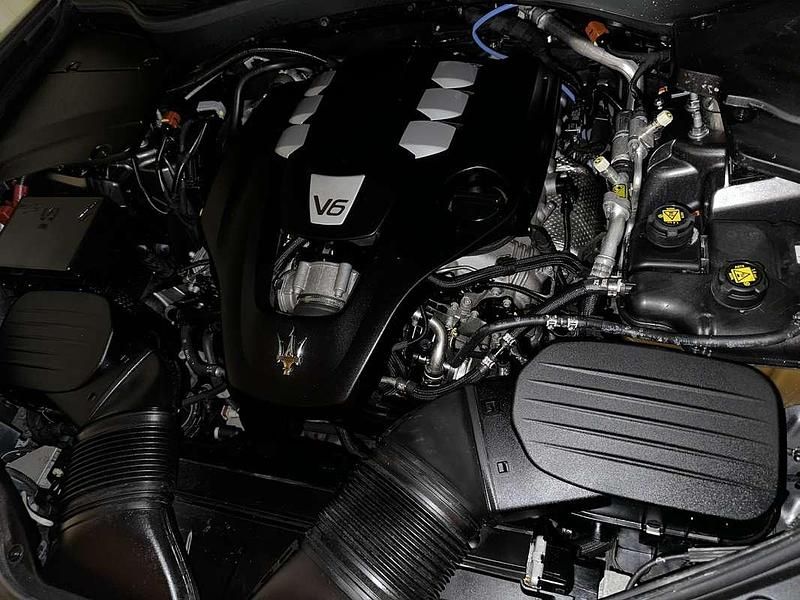 Usata Maserati Levante 349 CV (256 kW) 2020 Grigio SUV