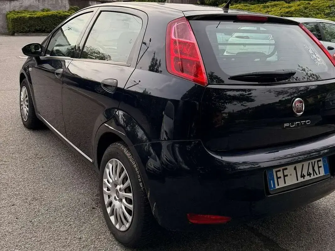 Usata Fiat Punto Street 77 CV (56 kW) 2016 Utilitaria