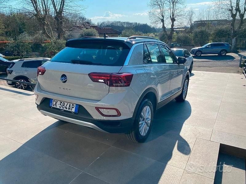 Usata VW T-Roc Life 110 CV (80 kW) 2022 Altro SUV