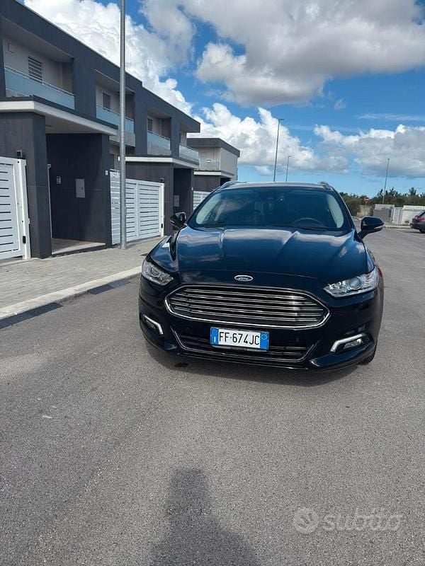 Usata Ford Mondeo 150 CV (110 kW) 2016 Nero Station wagon