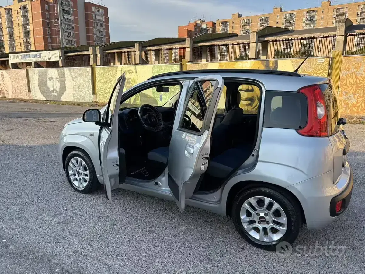 Usata Fiat Panda 69 CV (50 kW) 2012 Grigio Utilitaria