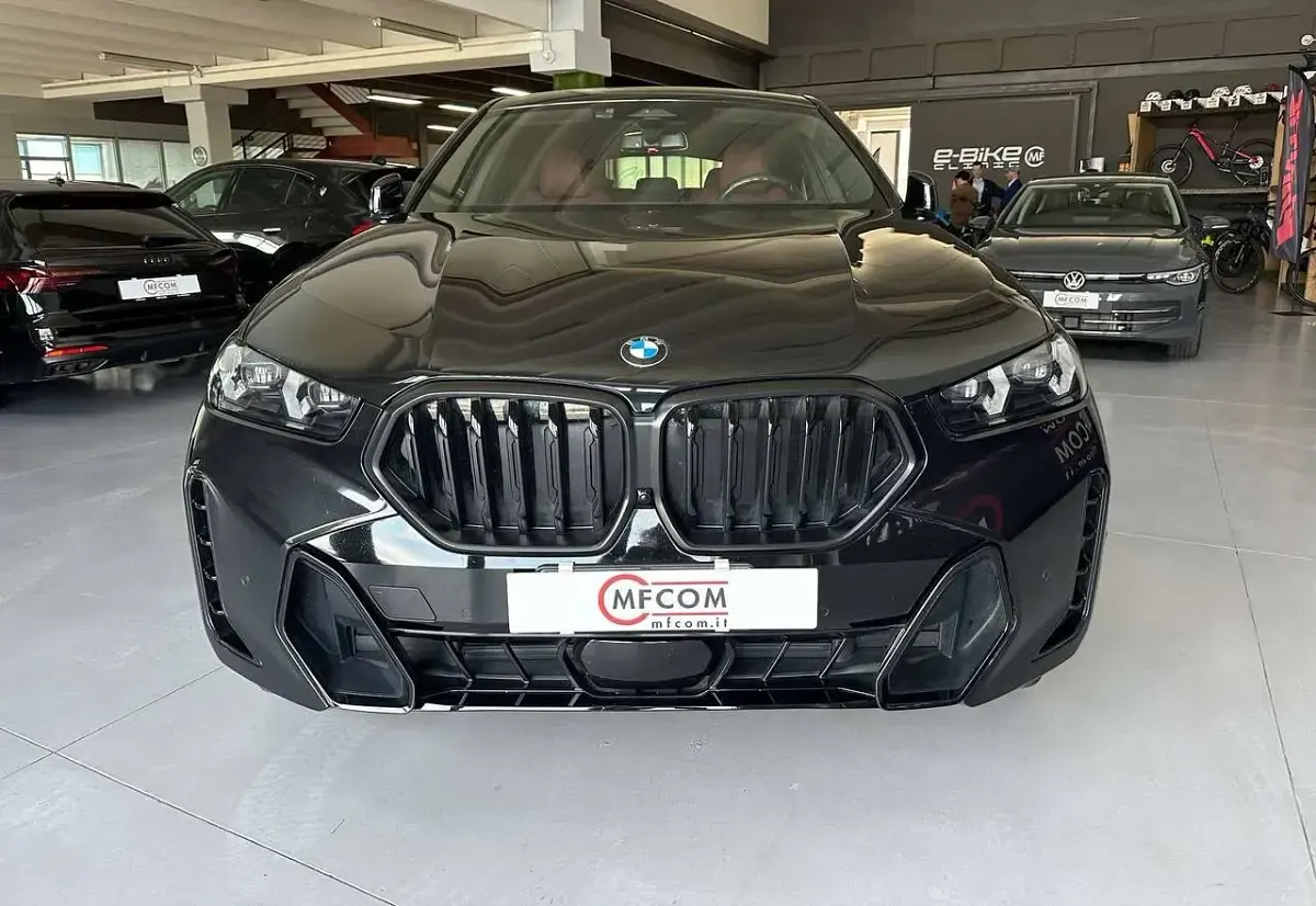 Usata BMW X6 M Sport 298 CV (219 kW) 2024 Nero SUV