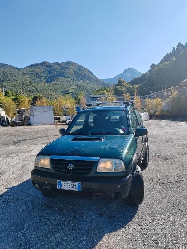 Usata Suzuki Grand Vitara 109 CV (80 kW) 2003 Verde SUV