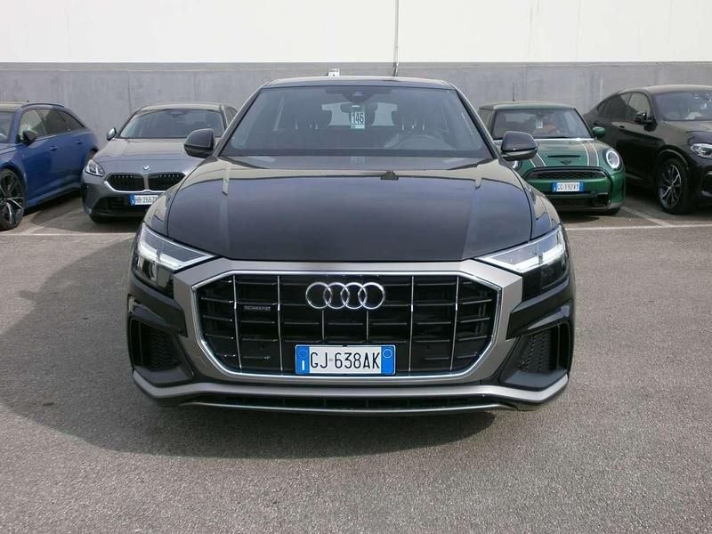 Usata Audi Q8 Sport 286 CV (210 kW) 2022 Nero SUV