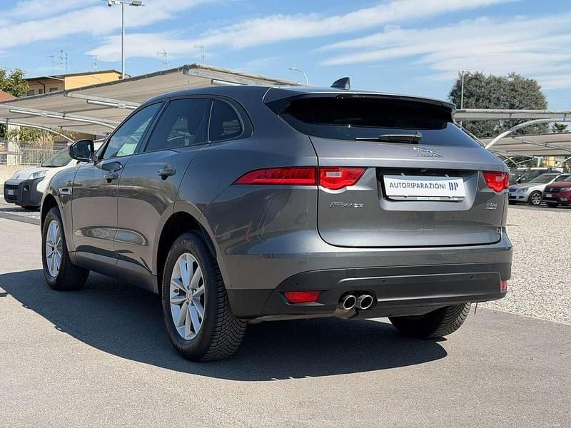 Usata Jaguar F-Pace 180 CV (132 kW) 2017 Grigio SUV
