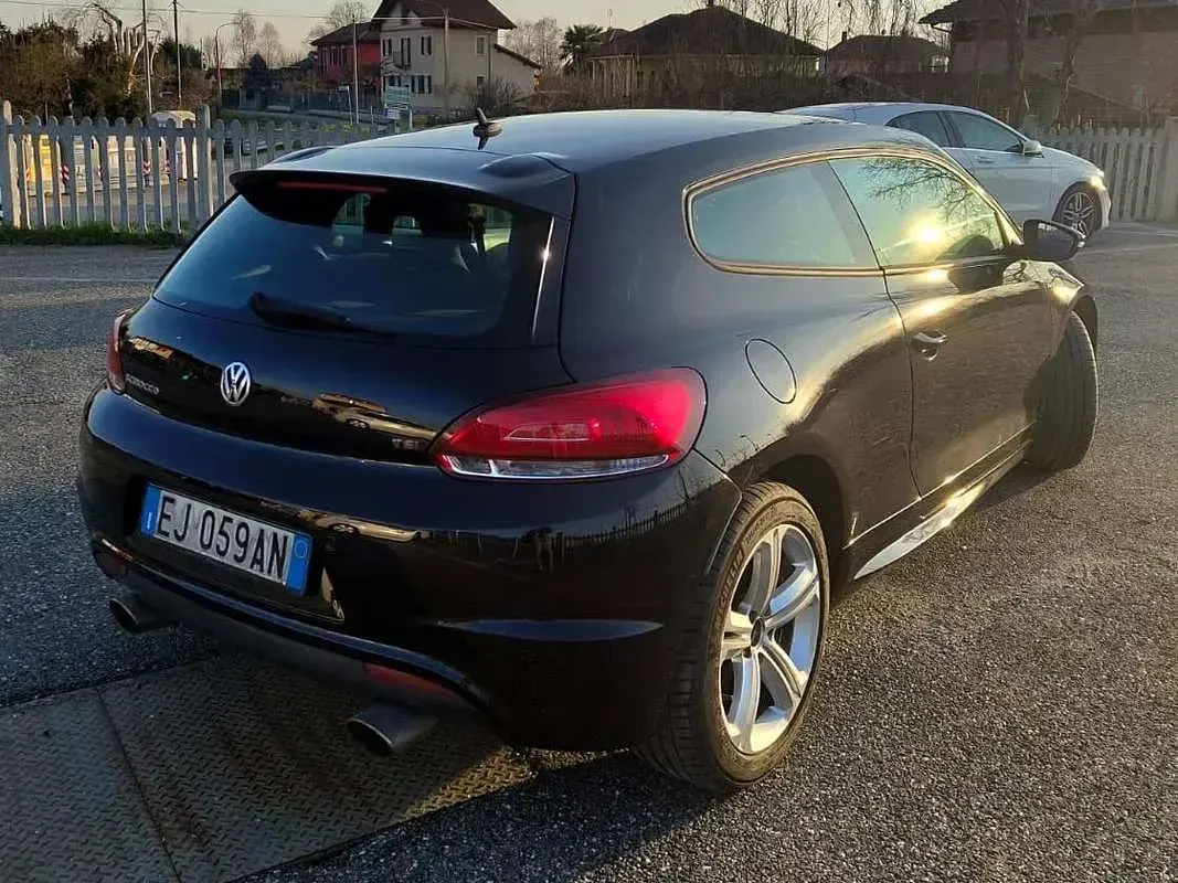 Usata VW Scirocco 160 CV (117 kW) 2011 Nero Coupé