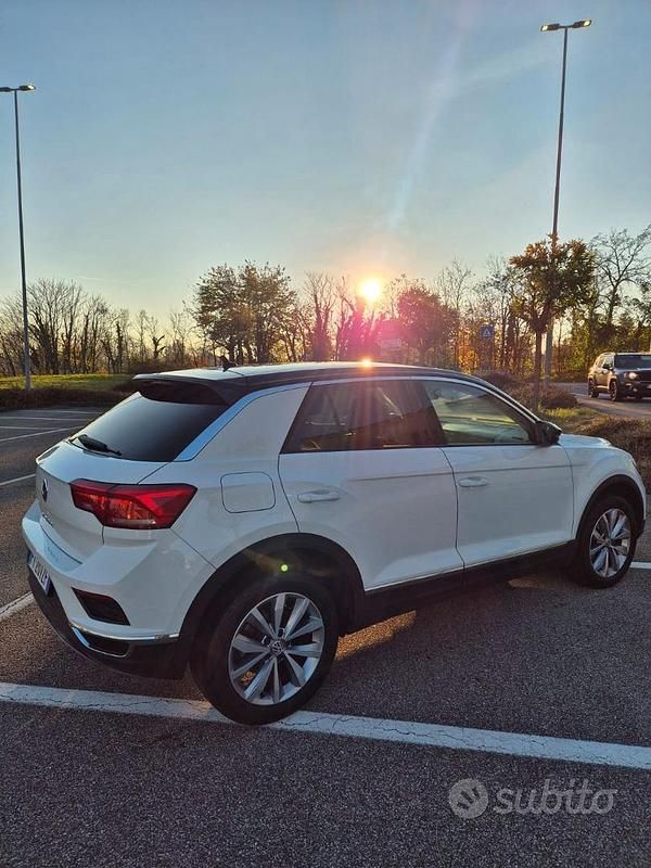 Usata VW T-Roc 115 CV (84 kW) 2019 Bianco SUV