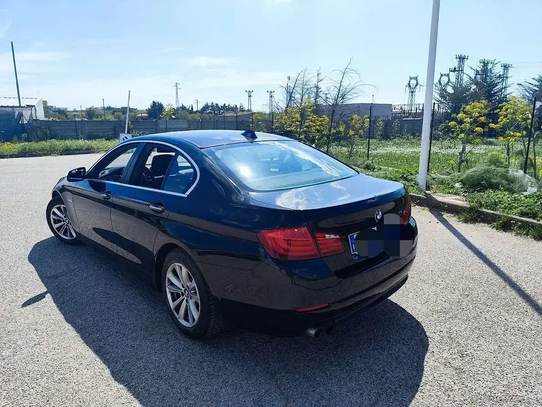 Usata BMW 520 184 CV (135 kW) 2010 Nero Berlina