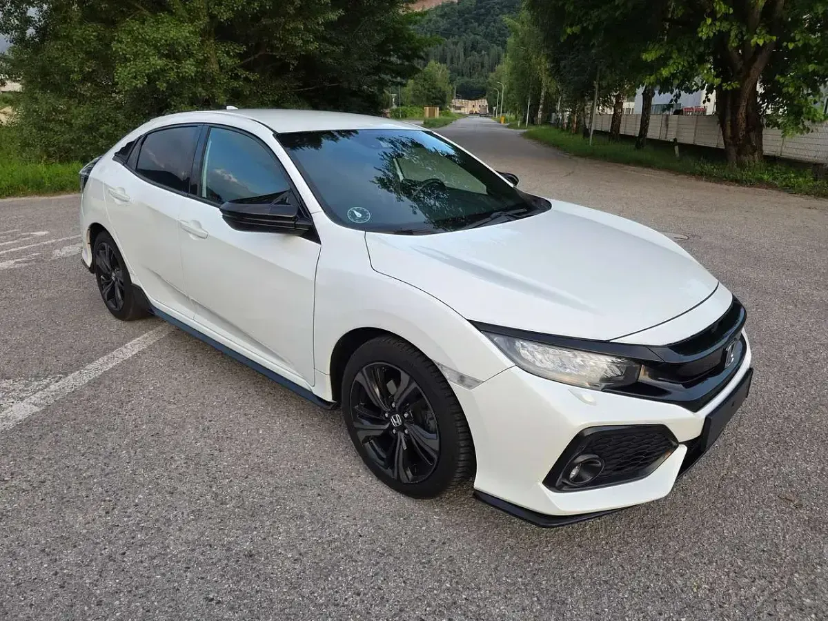 Usata Honda Civic Sport 182 CV (133 kW) 2018 Bianco perla met. Berlina