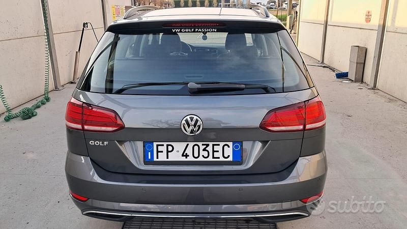 Usata VW Golf VII 115 CV (84 kW) 2018 Grigio Station wagon