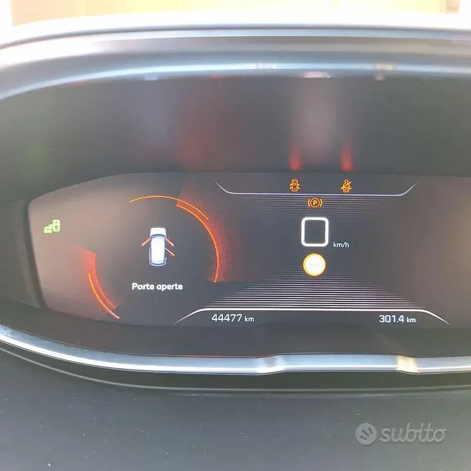 Usata Peugeot 3008 GT-line 131 CV (96 kW) 2018 Grigio SUV