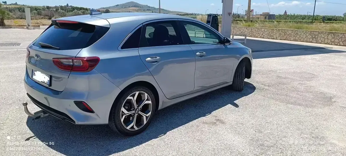 Usata Kia Ceed 136 CV (100 kW) 2019 Grigio Utilitaria