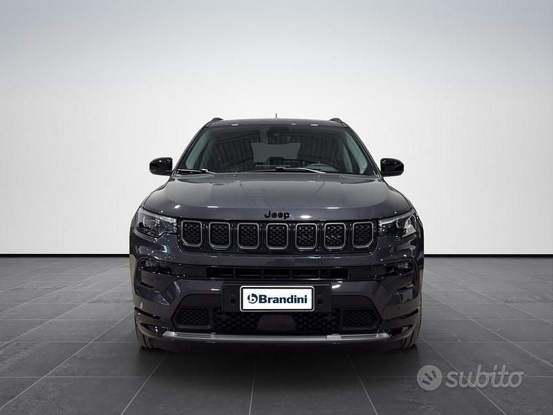 Usata Jeep Compass Summit 131 CV (96 kW) 2025 Graphite grey SUV