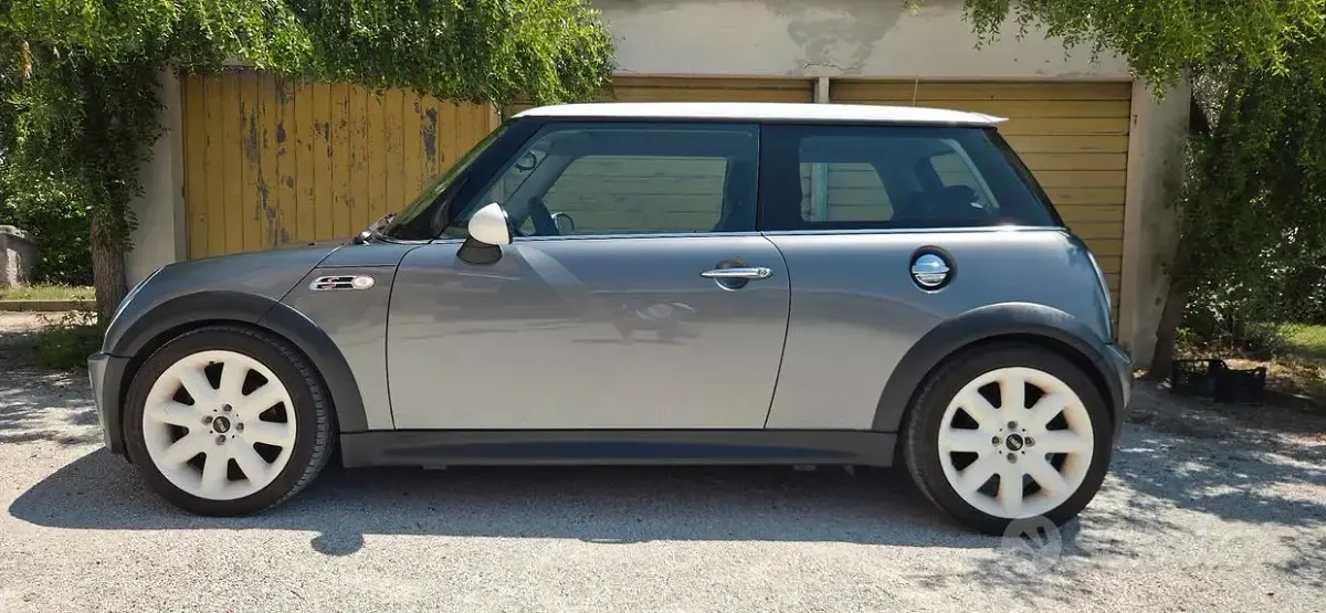 Usata Mini Cooper S 170 CV (125 kW) 2004 Grigio Utilitaria