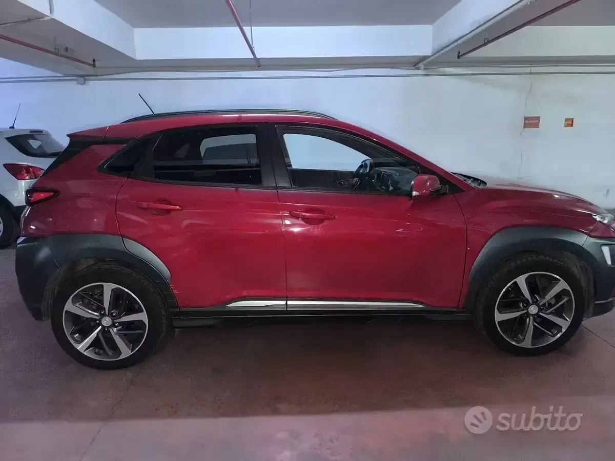 Usata Hyundai Kona 116 CV (85 kW) 2018 Rosso SUV