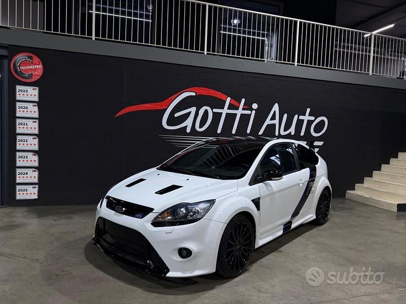 Usata Ford Focus RS 305 CV (224 kW) 2010 Bianco Utilitaria
