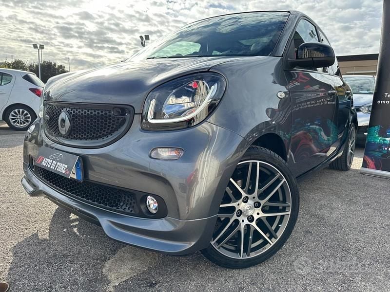 Usata Smart ForFour Brabus 109 CV (80 kW) 2018 Grigio Utilitaria