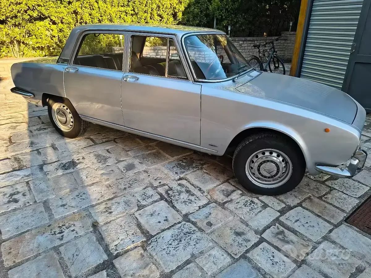 Usata Alfa Romeo 1750 1970 Grigio Berlina