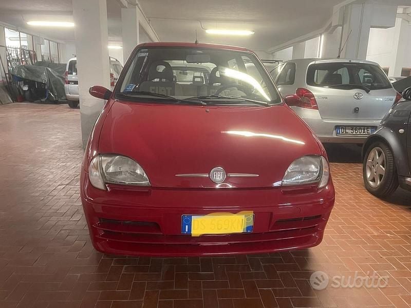 Usata Fiat 600 Anniversary 54 CV (39 kW) 2008 Rosso Utilitaria
